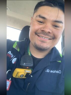 Meet your Posher, Carlos
